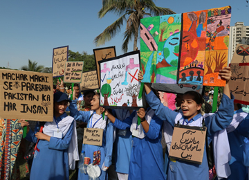 'Hoard out of greed but die of need': Karachiites join worldwide climate strike